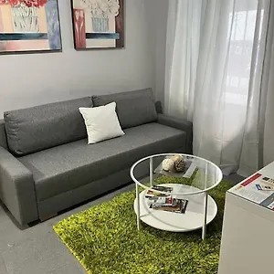 https://apartamento-en-el-casco-antiguo-junto-alameda-h.es-andalucia.com